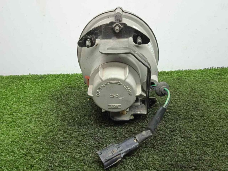 Recambio de faro antiniebla izquierdo para hyundai h 1 2.5 turbodiesel referencia OEM IAM SINREFERENCIA H1. MODELO RAYADO