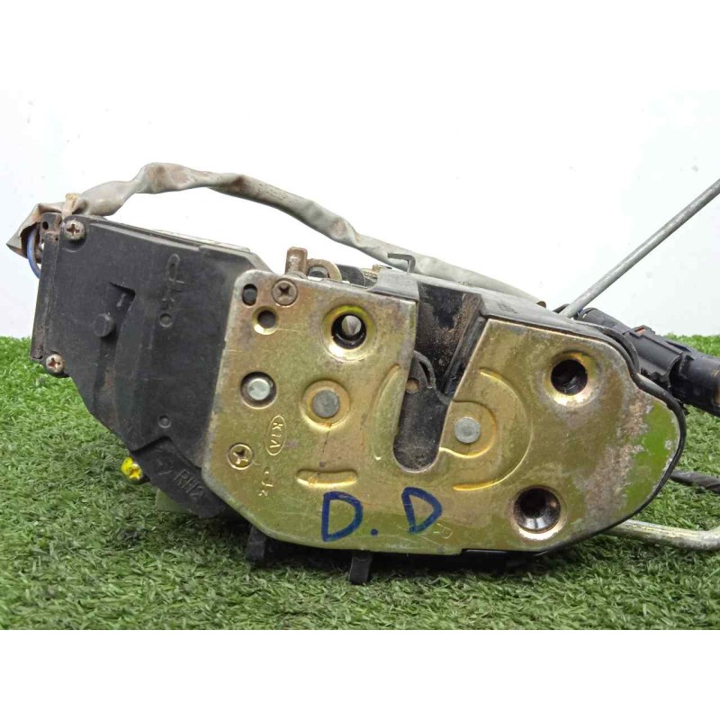 Recambio de cerradura puerta delantera derecha para kia shuma 1.5 cat referencia OEM IAM SINREFERENCIA 2.PINES 