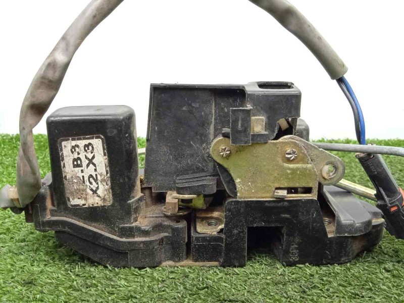 Recambio de cerradura puerta delantera derecha para kia shuma 1.5 cat referencia OEM IAM SINREFERENCIA 2.PINES 