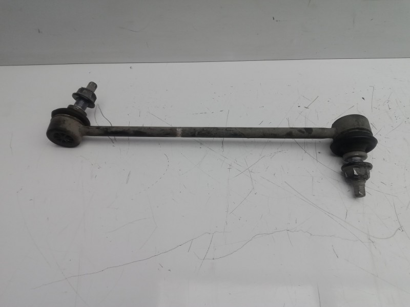 Recambio de bieleta estabilizadora delantera derecha para hyundai ix35 1.7 crdi cat referencia OEM IAM   