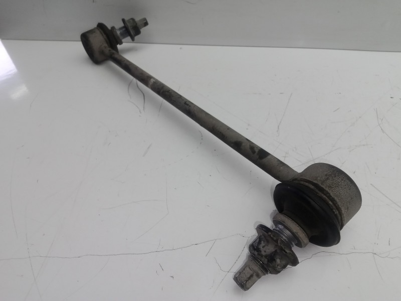 Recambio de bieleta estabilizadora delantera derecha para hyundai ix35 1.7 crdi cat referencia OEM IAM   