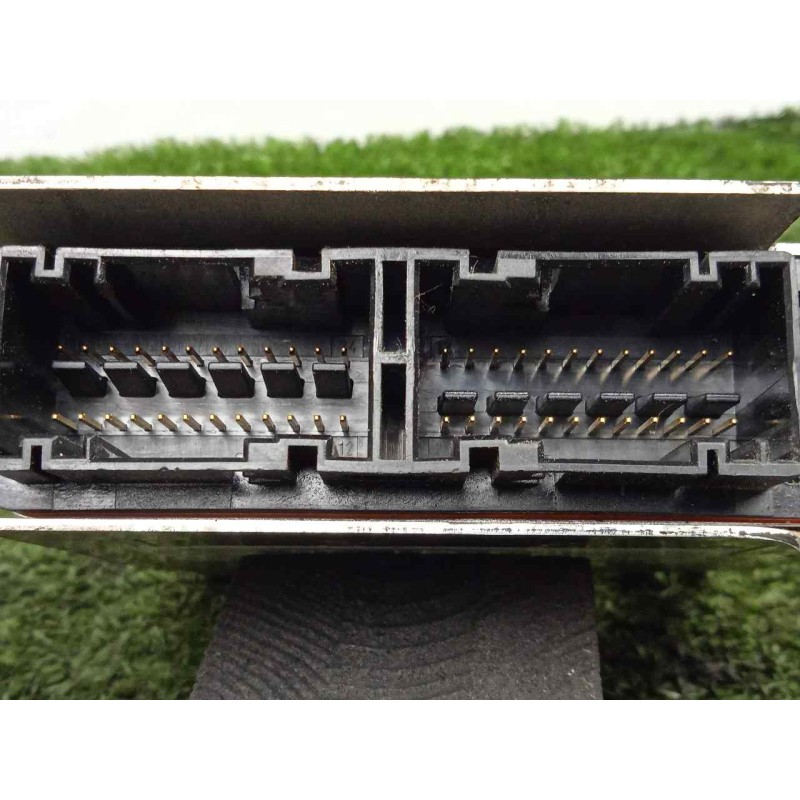 Recambio de centralita airbag para kia carens 2.0 turbodiesel cat referencia OEM IAM 0K2FE677F0 MOBIS 