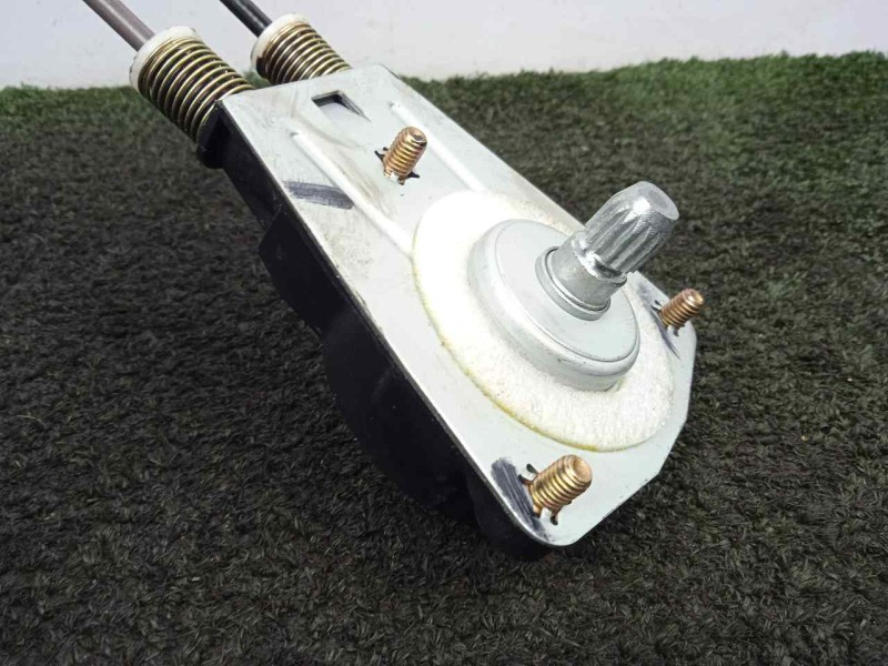 Recambio de elevalunas trasero izquierdo para kia sephia 1.8 cat referencia OEM IAM 0K20173560A MANUAL SIN USAR