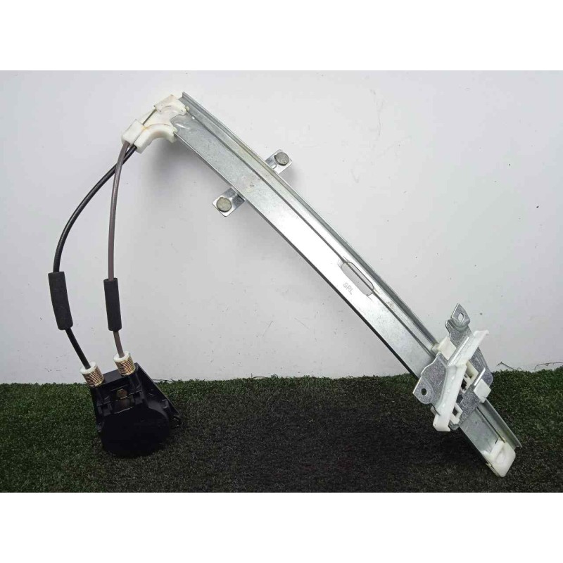 Recambio de elevalunas trasero izquierdo para kia sephia 1.8 cat referencia OEM IAM 0K20173560A MANUAL SIN USAR