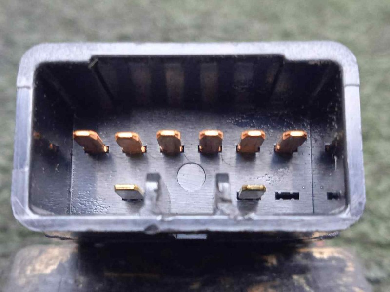 Recambio de warning para hyundai santa fe (bm) 2.2 crdi cat referencia OEM IAM 864W0140-864W0140G  