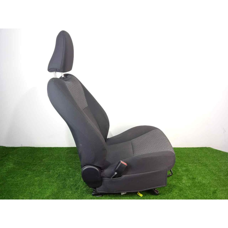 Recambio de asiento delantero izquierdo para toyota yaris 1.3 16v cat referencia OEM IAM   