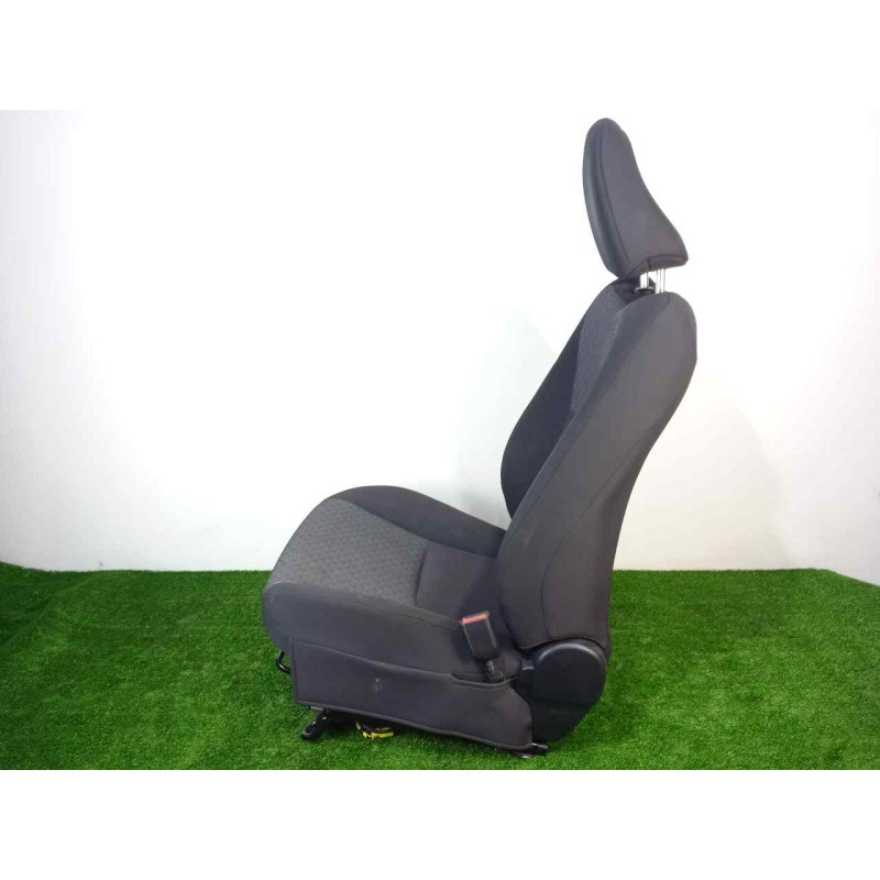 Recambio de asiento delantero derecho para toyota yaris 1.3 16v cat referencia OEM IAM   
