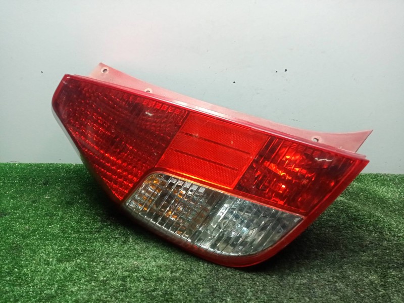 Recambio de piloto trasero izquierdo para hyundai i10 1.1 12v cat referencia OEM IAM SINREFERENCIA 08-10 