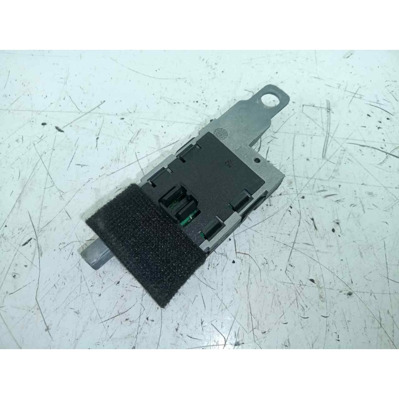 Recambio de antena para jeep renegade 1.0 t-gdi cat referencia OEM IAM 50531505  