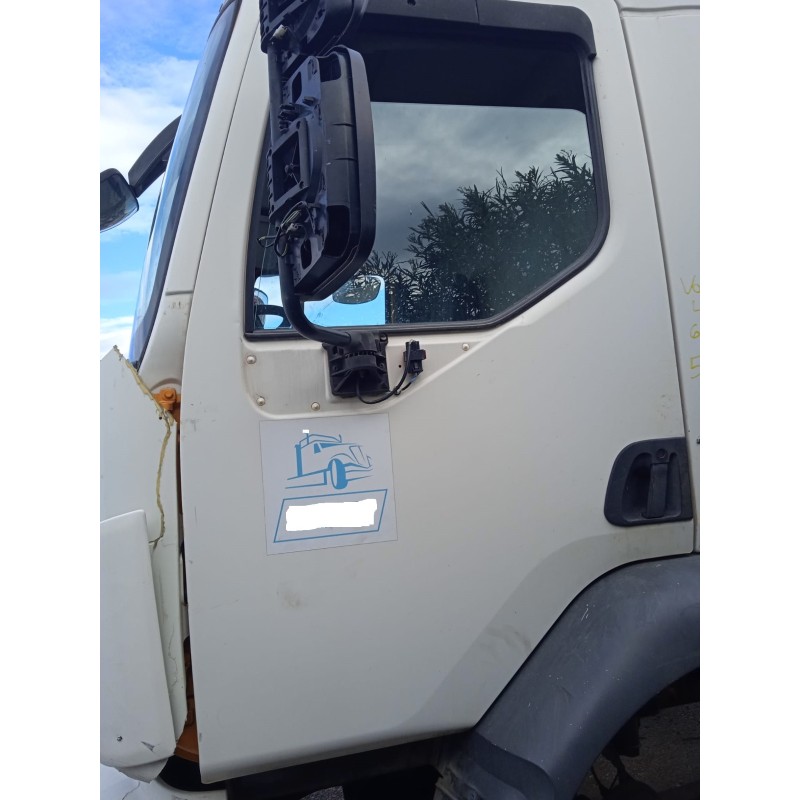 Recambio de puerta delantera izquierda para volvo fl xxx 7.2 diesel referencia OEM IAM   