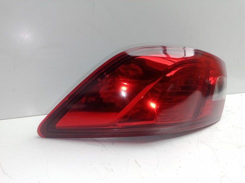 Recambio de piloto trasero derecho para renault clio iv 1.2 tce energy referencia OEM IAM 265502631R 4.PINES 