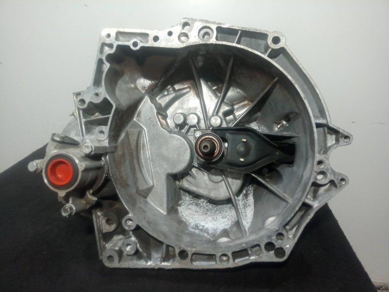Recambio de caja cambios para citroën c3 1.4 hdi cat (8hy / dv4ted4) referencia OEM IAM 20DM25 5.VELOCIDADES MANUAL