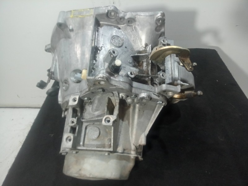 Recambio de caja cambios para citroën c3 1.4 hdi cat (8hy / dv4ted4) referencia OEM IAM 20DM25 5.VELOCIDADES MANUAL