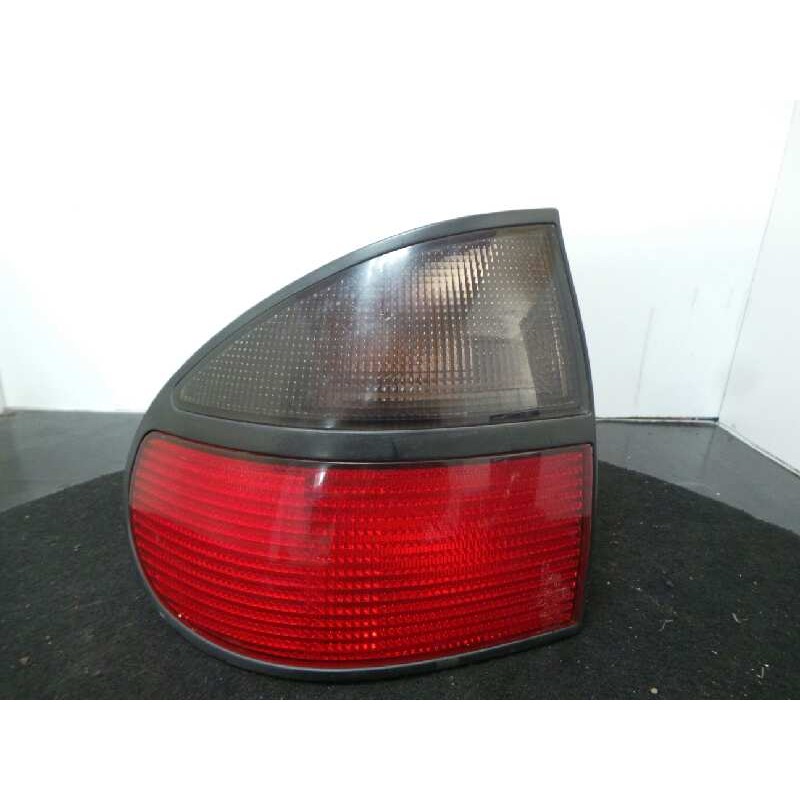 Recambio de piloto trasero izquierdo para renault laguna (b56) 1.8 referencia OEM IAM  1.SERIE EXTERIOR