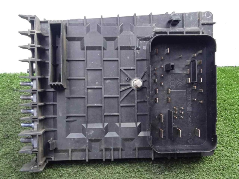 Recambio de caja reles / fusibles para skoda octavia berlina (1z3) 1.6 referencia OEM IAM 1K0937125C-017183073  