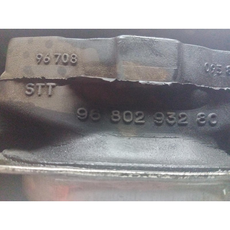 Recambio de soporte motor izquierdo para peugeot 208 1.2 12v vti referencia OEM IAM 9680293280  