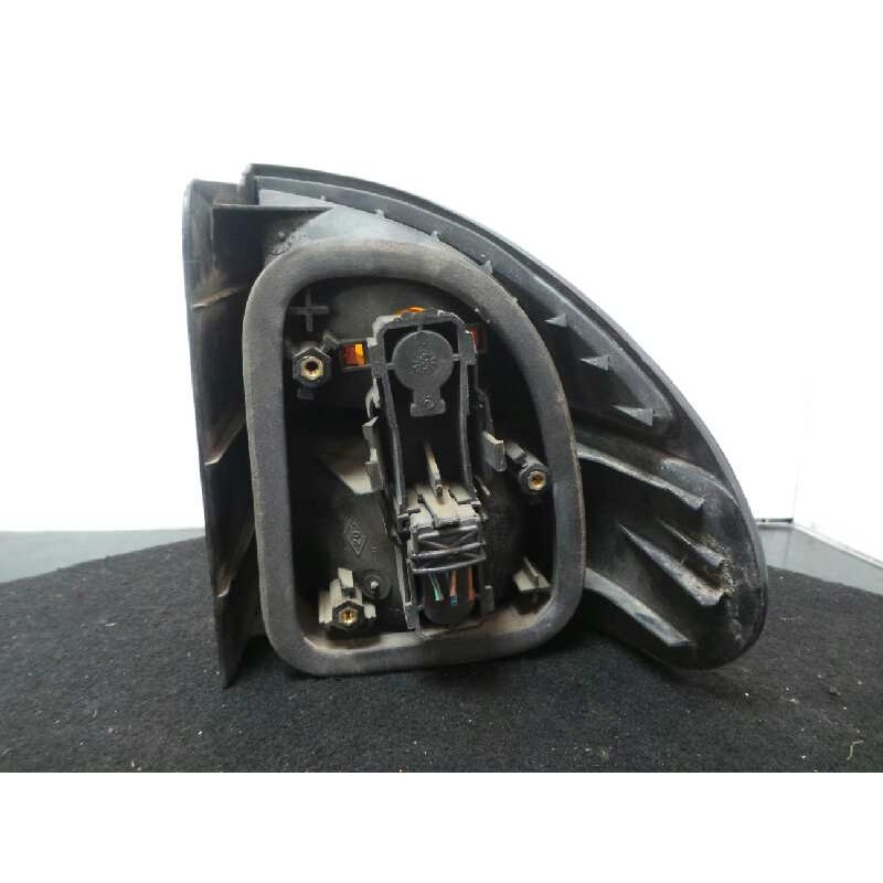 Recambio de piloto trasero izquierdo para renault laguna (b56) 1.8 referencia OEM IAM  1.SERIE EXTERIOR