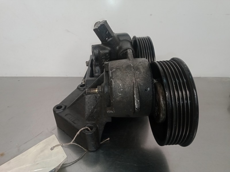 Recambio de bomba servodireccion para ford fiesta berlina 1.25 16v cat referencia OEM IAM 7HD1200 59015 