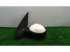 Recambio de retrovisor izquierdo para peugeot 206 berlina 1.9 diesel referencia OEM IAM  MANUAL BLANCO 2