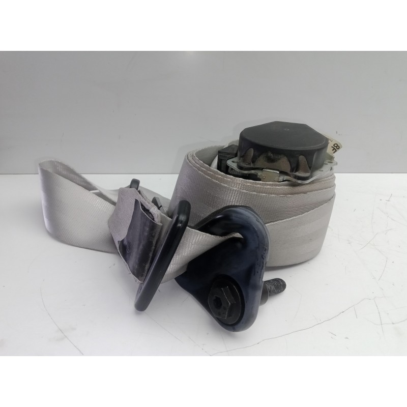 Recambio de cinturon seguridad trasero central para renault clio iv 1.2 tce energy referencia OEM IAM   