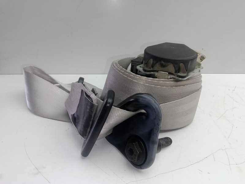 Recambio de cinturon seguridad trasero central para renault clio iv 1.2 tce energy referencia OEM IAM   