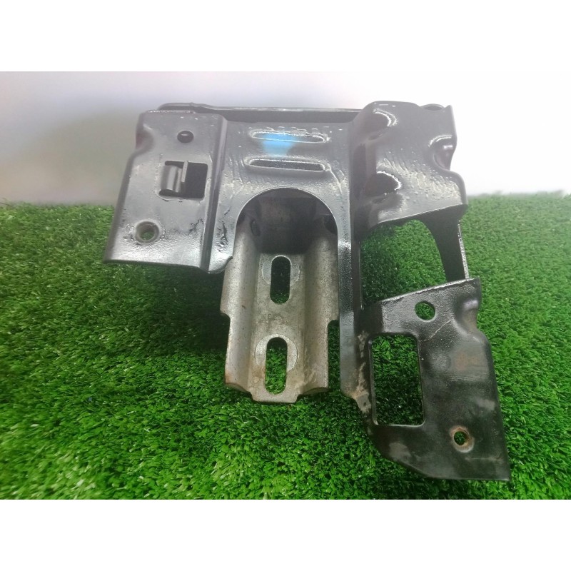 Recambio de soporte motor izquierdo para peugeot 208 1.2 12v vti referencia OEM IAM 9680293280  