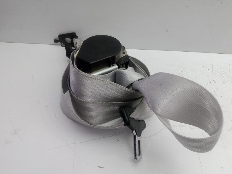 Recambio de cinturon seguridad trasero derecho para renault clio iv 1.2 tce energy referencia OEM IAM   