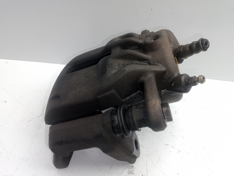 Recambio de pinza freno delantera izquierda para renault clio iii 1.2 referencia OEM IAM 8863D-54 TRW 