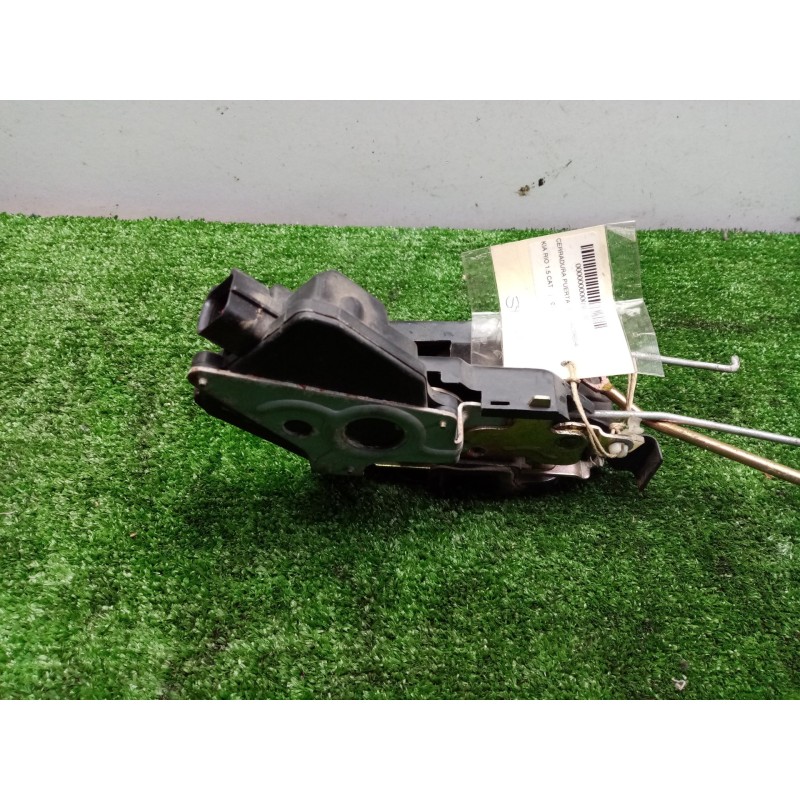 Recambio de cerradura puerta delantera derecha para kia rio 1.5 cat referencia OEM IAM  00-05 5.PINES