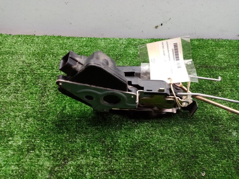 Recambio de cerradura puerta delantera derecha para kia rio 1.5 cat referencia OEM IAM  00-05 5.PINES