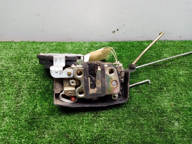 Recambio de cerradura puerta delantera derecha para kia rio 1.5 cat referencia OEM IAM  00-05 5.PINES