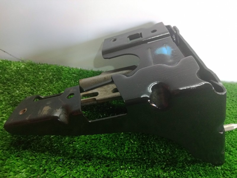 Recambio de soporte motor izquierdo para peugeot 208 1.2 12v vti referencia OEM IAM 9680293280  