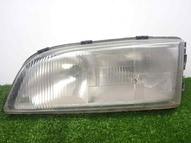 Recambio de faro izquierdo para volvo s70 berlina 2.5 turbodiesel referencia OEM IAM  97-01 