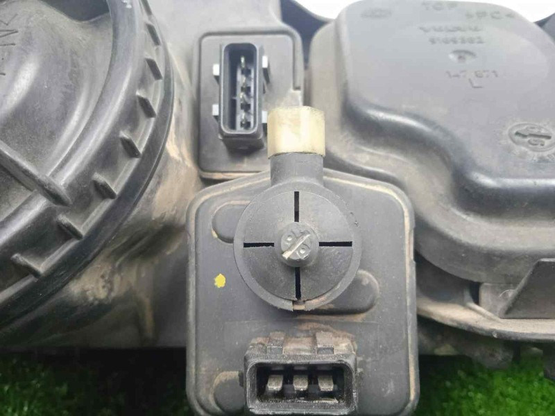 Recambio de faro izquierdo para volvo s70 berlina 2.5 turbodiesel referencia OEM IAM  97-01 