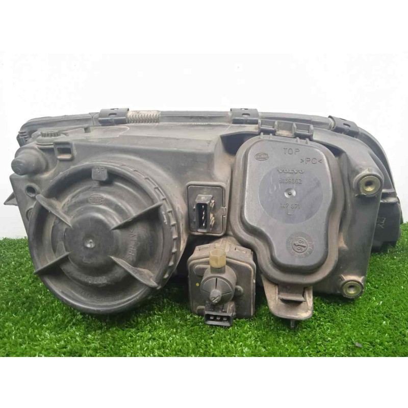 Recambio de faro izquierdo para volvo s70 berlina 2.5 turbodiesel referencia OEM IAM  97-01 