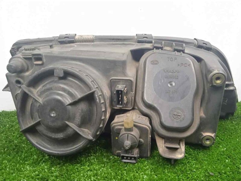 Recambio de faro izquierdo para volvo s70 berlina 2.5 turbodiesel referencia OEM IAM  97-01 