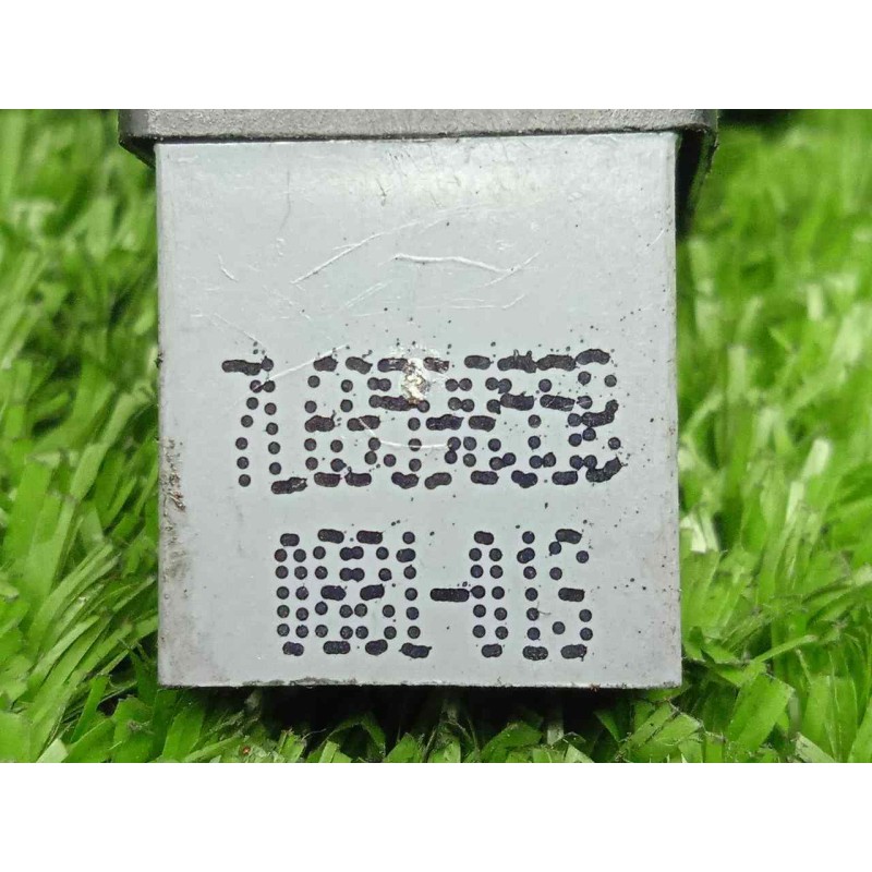 Recambio de mando elevalunas delantero derecho para seat ibiza (6j5) 2.0 tdi referencia OEM IAM 7L6959855B 4.PINES 