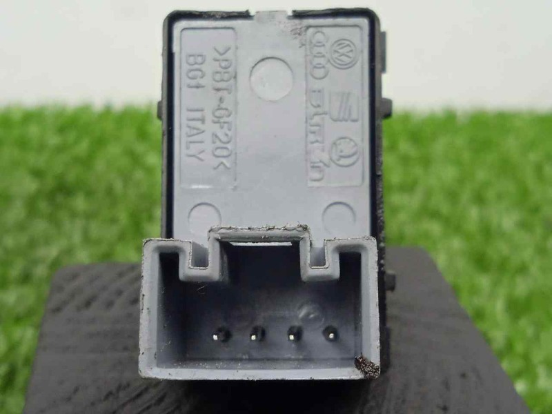 Recambio de mando elevalunas delantero derecho para seat ibiza (6j5) 2.0 tdi referencia OEM IAM 7L6959855B 4.PINES 