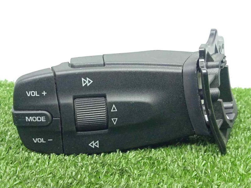 Recambio de modulo electronico para seat ibiza (6j5) 2.0 tdi referencia OEM IAM 6J0959441-5J0959849 MANDO.RADIO 