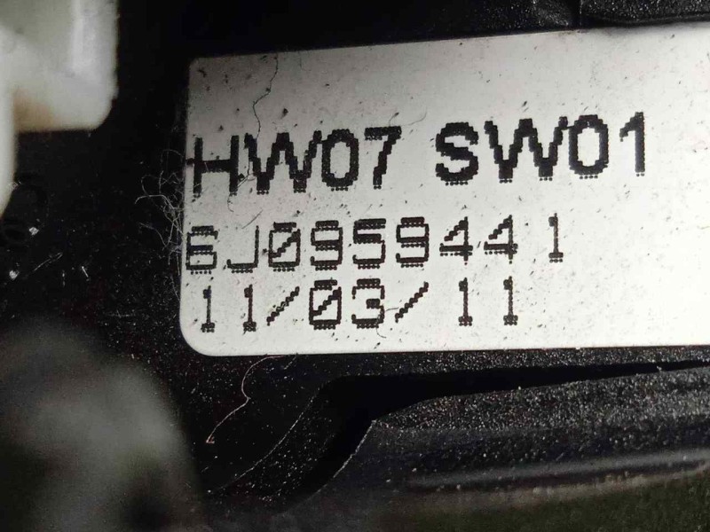 Recambio de modulo electronico para seat ibiza (6j5) 2.0 tdi referencia OEM IAM 6J0959441-5J0959849 MANDO.RADIO 