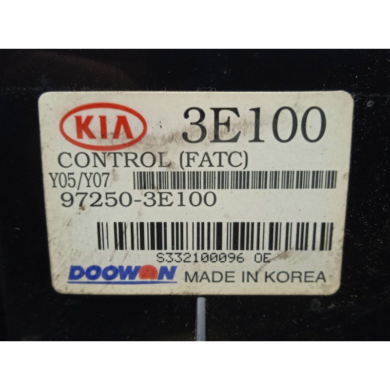 Recambio de mando climatizador para kia sorento 2.5 crdi cat referencia OEM IAM 972503E100  