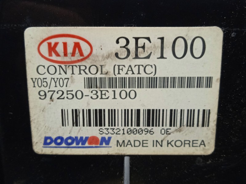 Recambio de mando climatizador para kia sorento 2.5 crdi cat referencia OEM IAM 972503E100  