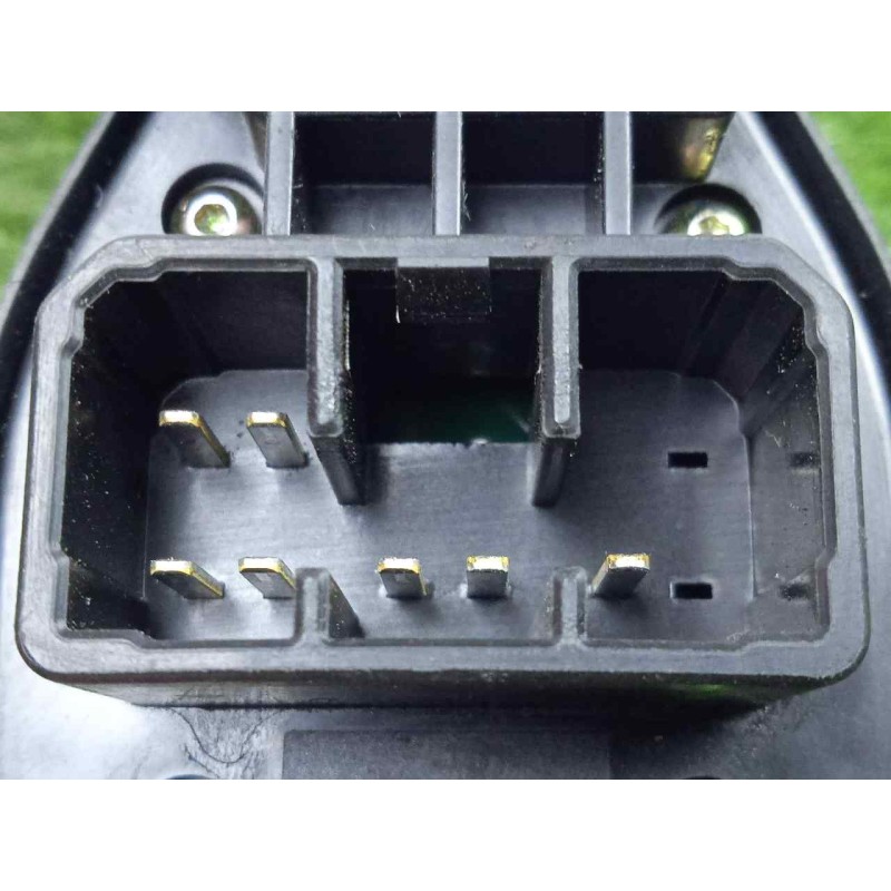 Recambio de mando retrovisor para mazda 3 berlina (bk) 2.0 16v cat referencia OEM IAM 03200320  