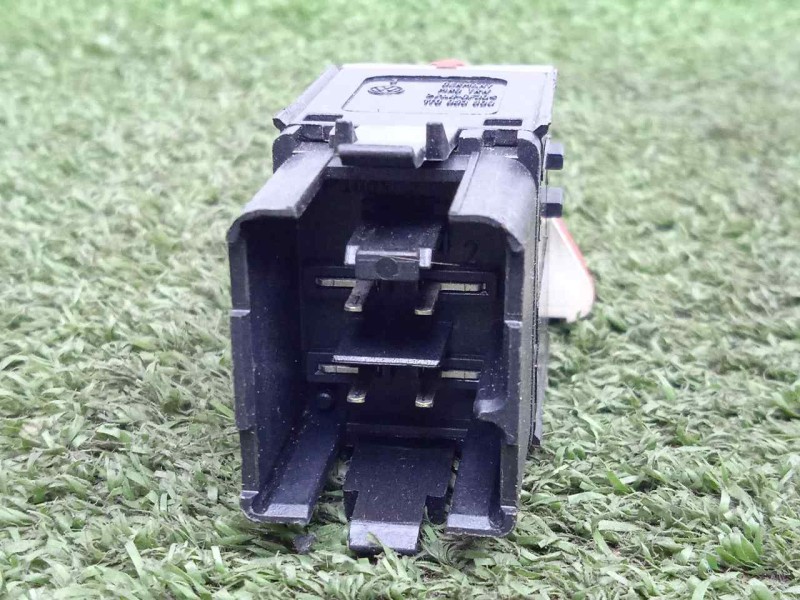 Recambio de warning para volkswagen golf v berlina (1k1) 1.9 tdi referencia OEM IAM 1T0953509  