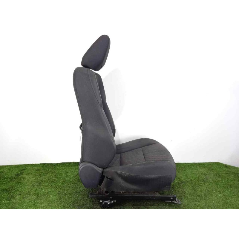 Recambio de asiento delantero izquierdo para toyota auris 1.4 turbodiesel cat referencia OEM IAM  TELA NEGRO
