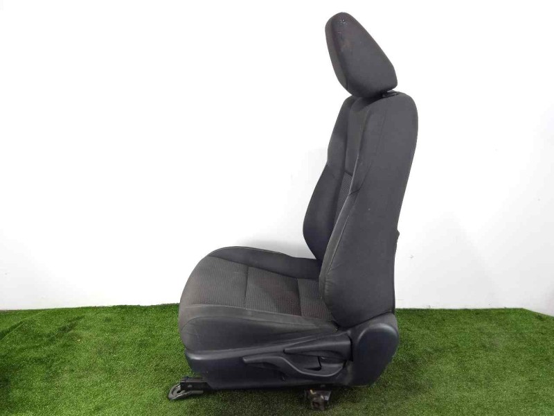 Recambio de asiento delantero izquierdo para toyota auris 1.4 turbodiesel cat referencia OEM IAM  TELA NEGRO