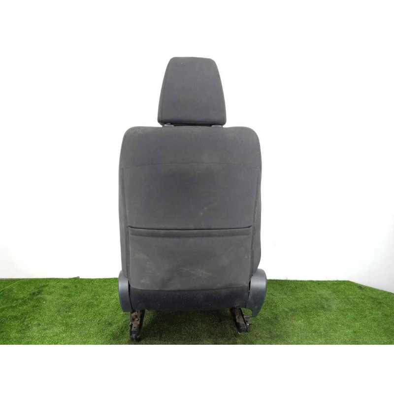Recambio de asiento delantero derecho para toyota auris 1.4 turbodiesel cat referencia OEM IAM  TELA NEGRO