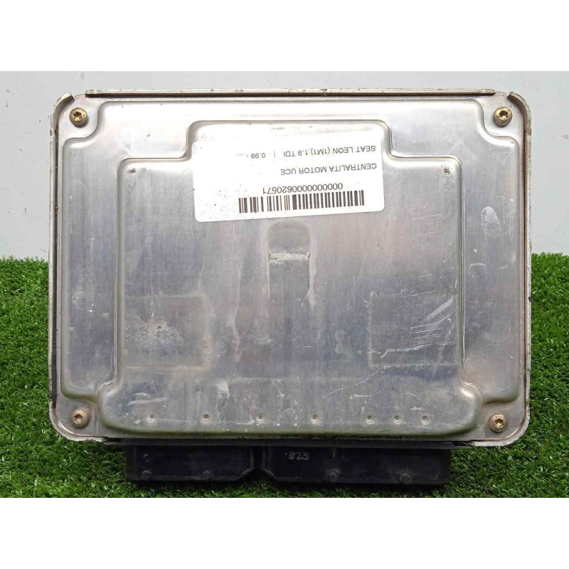 Recambio de centralita motor uce para seat leon (1m1) 1.9 tdi referencia OEM IAM 0281010062-038906012AT-EDC15VM+ EDC15VM+ BOSCH
