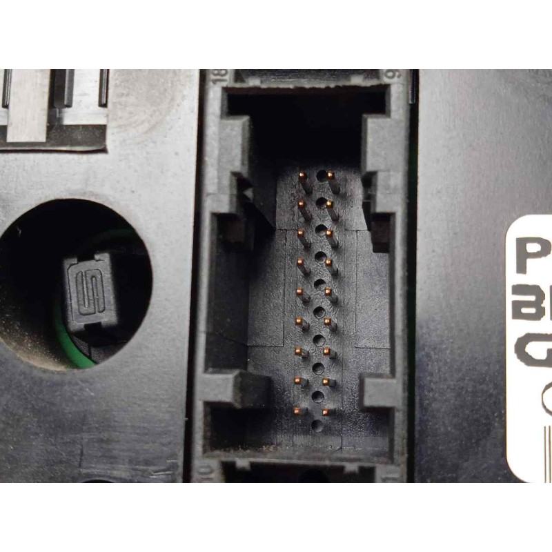 Recambio de mando climatizador para peugeot 206 berlina 1.4 hdi referencia OEM IAM 96430550XT-F914201-9140010483  