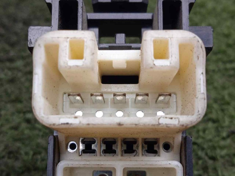 Recambio de mando elevalunas delantero derecho para toyota rav 4 (a3) 2.2 turbodiesel cat referencia OEM IAM   